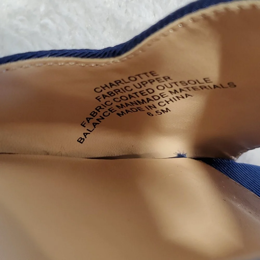 CROWN & IVY Blue Slides Shoes size 6.5 M EUC - Picture 5 of 6